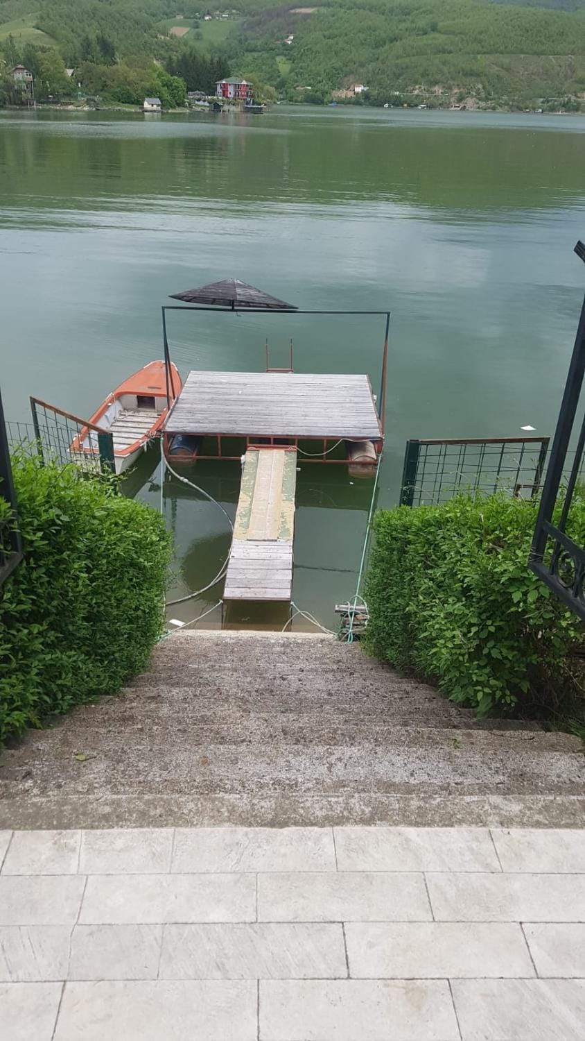 Lake House House in Serbia