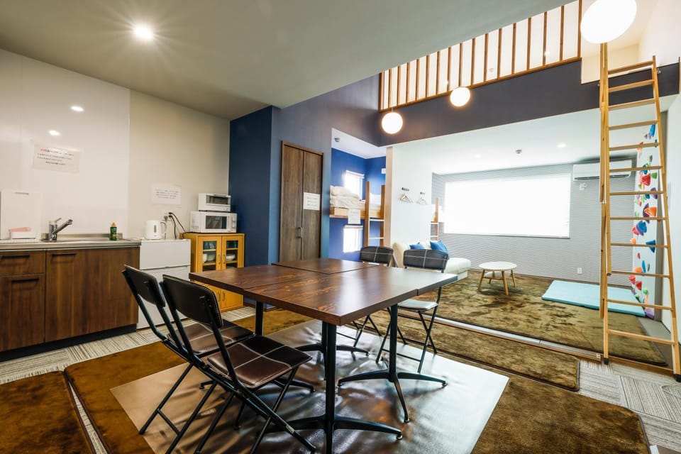 Kitchen or kitchenette, Living room, Dining area