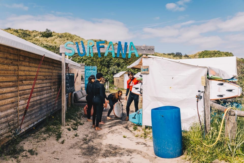 Surfana Vlieland Surf Host en Bed & Breakfast Hostel in Oost-Vlieland
