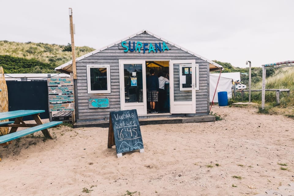 Surfana Vlieland Surf Host en Bed & Breakfast Hostel in Oost-Vlieland