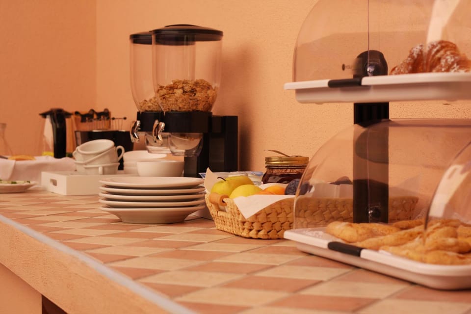 Breakfast, Inner courtyard view