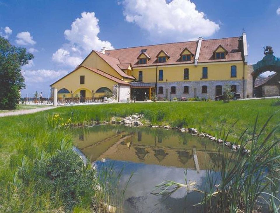 Property building, Garden