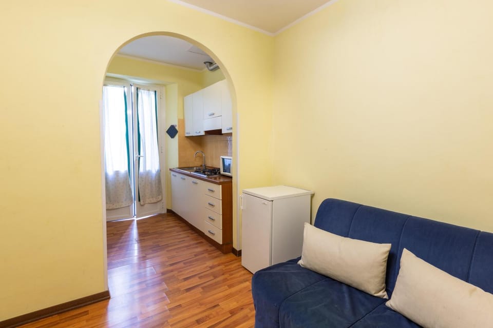 Kitchen or kitchenette, Living room