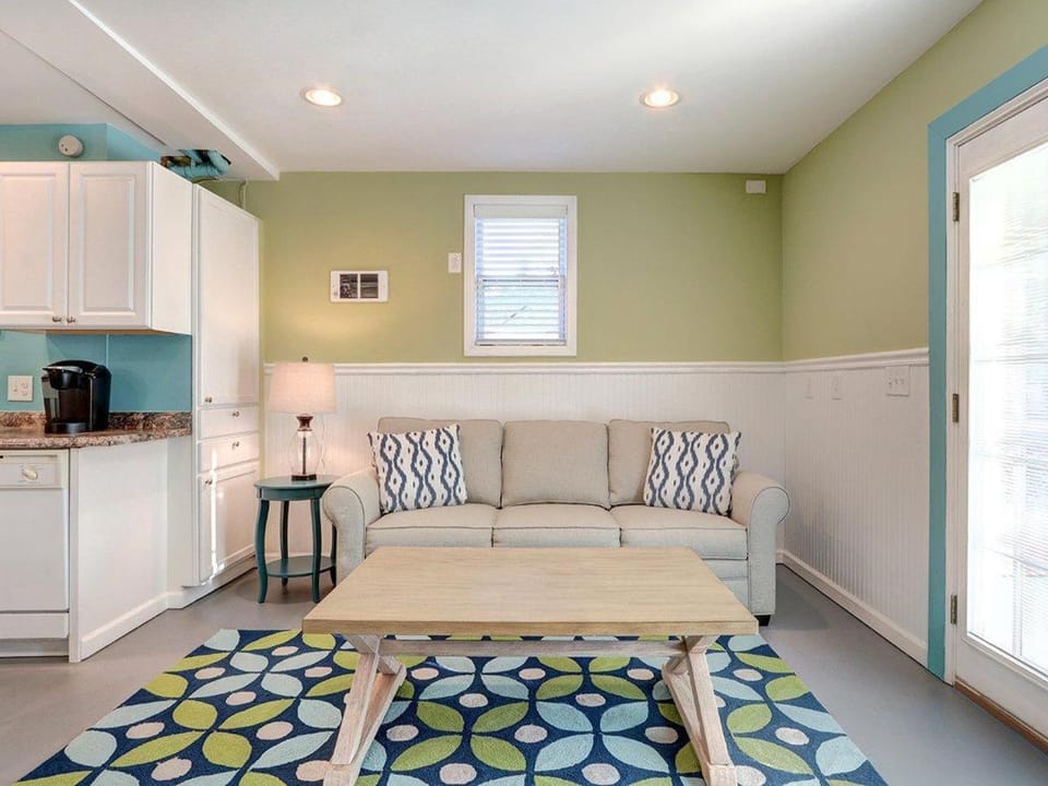 Tybee Tyme Lower Apartment in Tybee Island