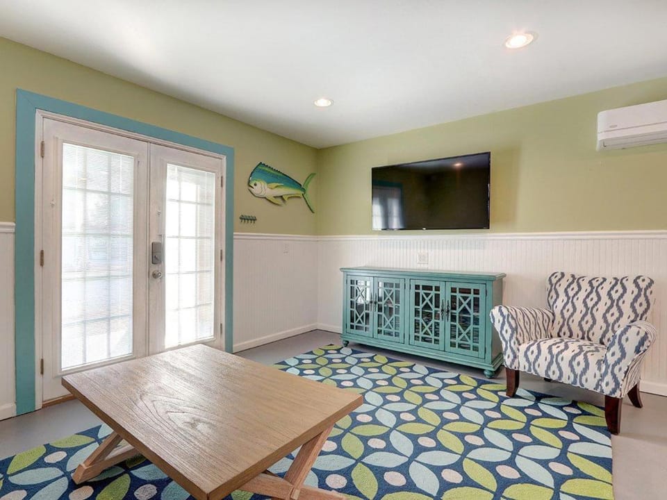 Tybee Tyme Lower Apartment in Tybee Island