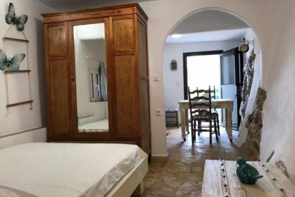 Irina Studios Apartment in Islands