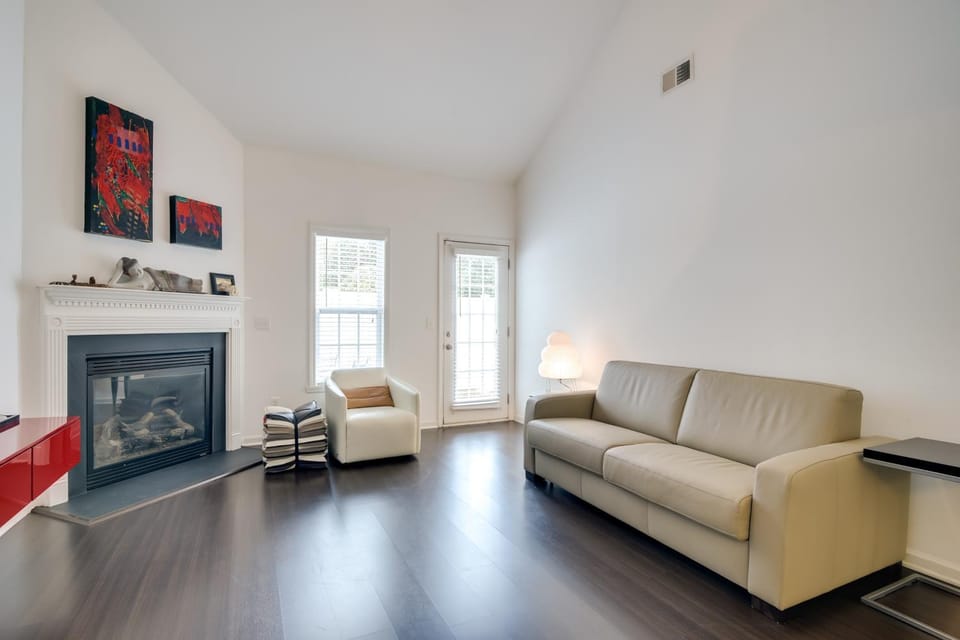 Inviting High Point Townhome with Patio + Privacy! House in High Point