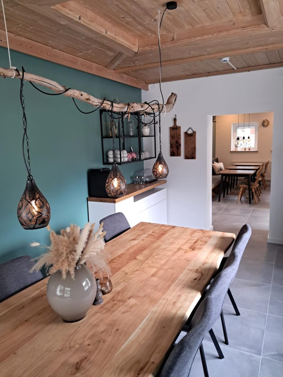Seating area, Dining area, Breakfast