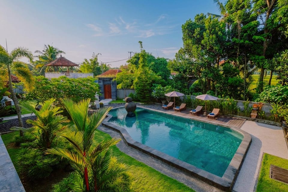 Property building, Swimming pool