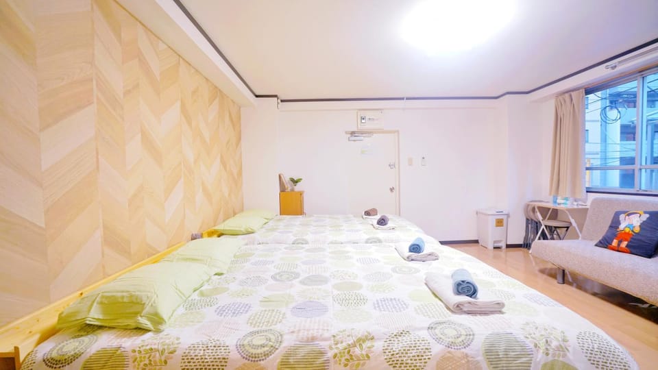 Bed, Photo of the whole room, Bedroom, towels, air conditioner