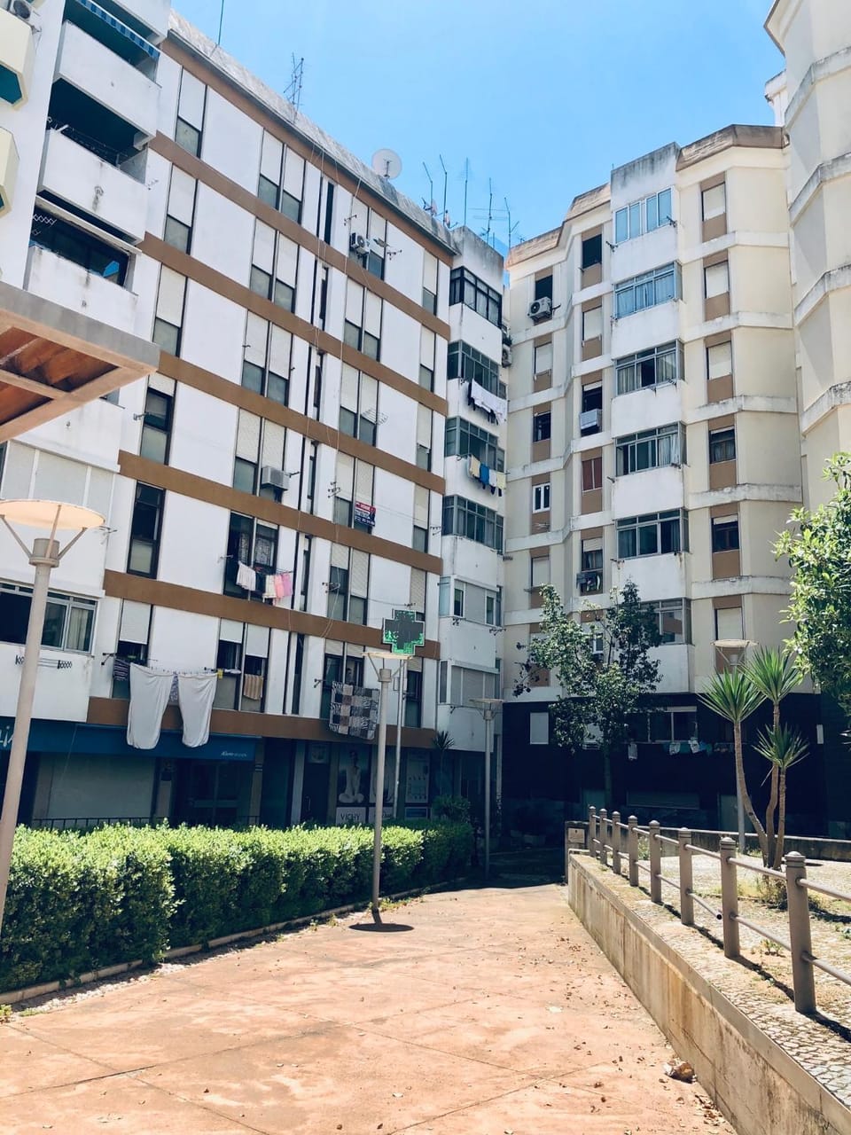 Property building, Nearby landmark, Neighbourhood