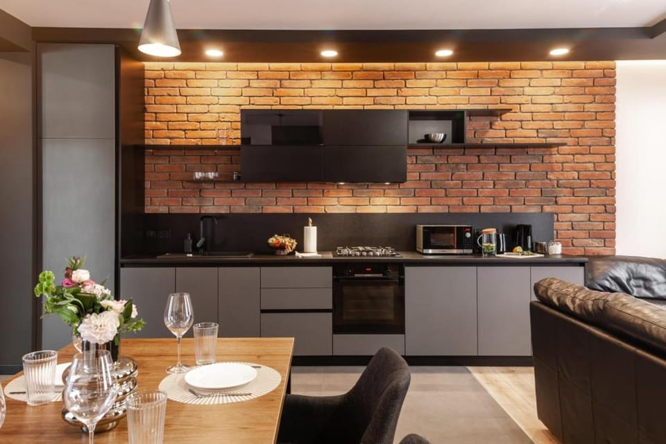 Dining area, kitchen