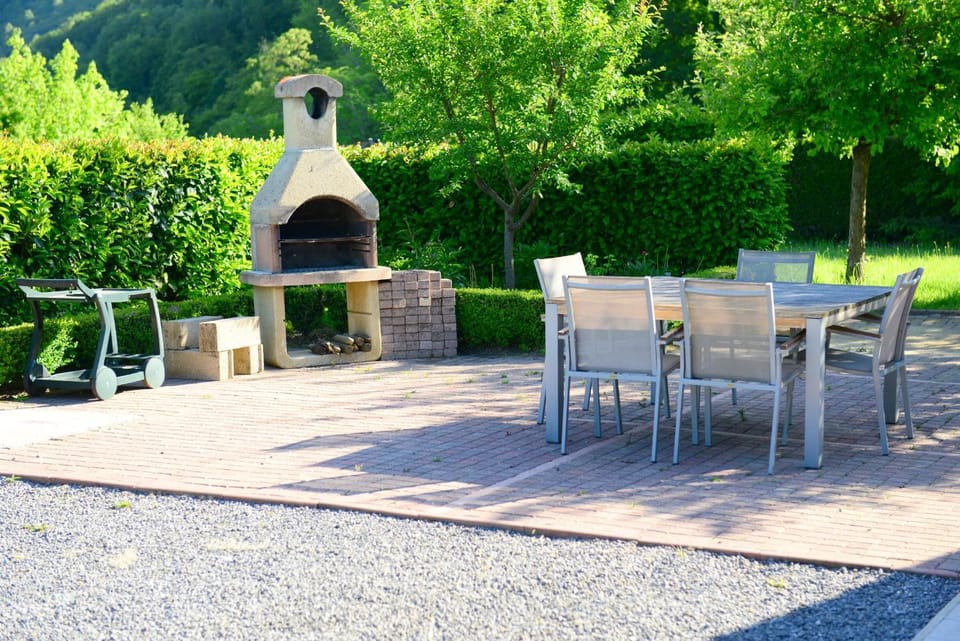 Maison L'Hirondelle Rustique à Tournavaux House in Wallonia, Belgium