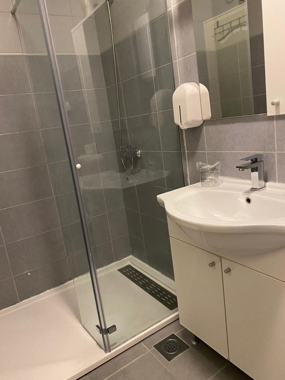 Shower, Bathroom
