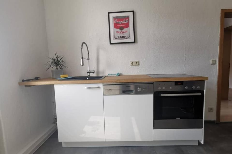 Stylish 4ZI Netflix, Kaffeetimer, WIFI, Parken Apartment in Saxony