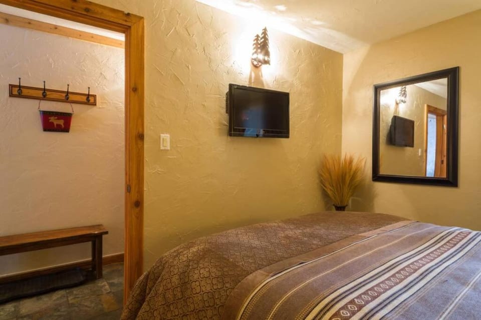 #212 1br Condo Across from PC Resort Apartment in Park City