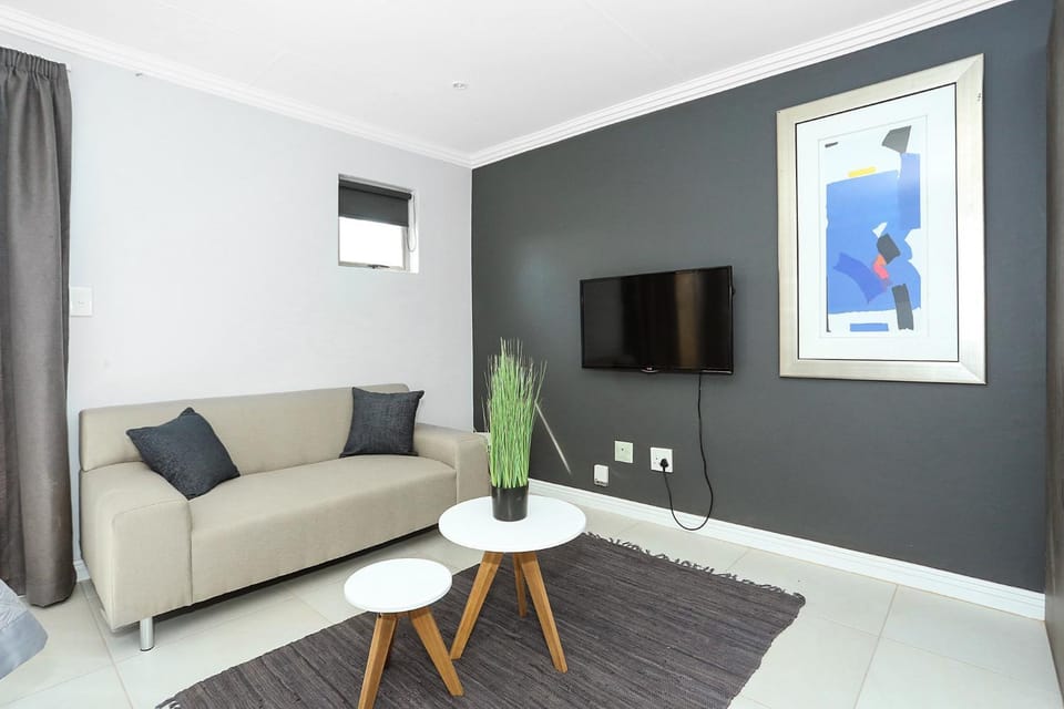 TV and multimedia, Seating area