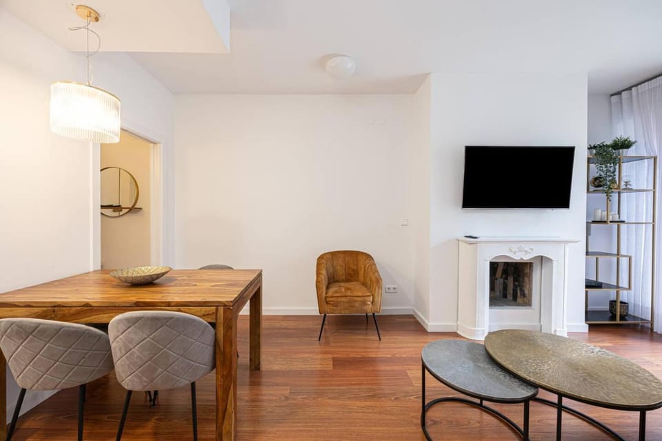 Live Like A Local In Bcn Apartment in Barcelona