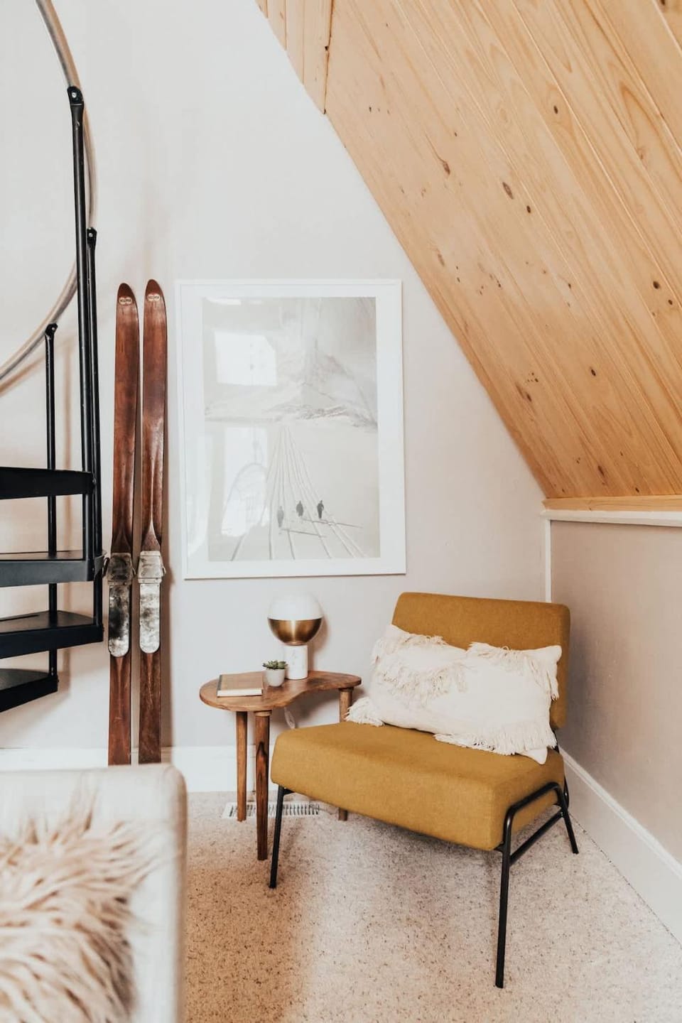 The Fox A-Frame - An Intimate Mountain Retreat House in Blue River