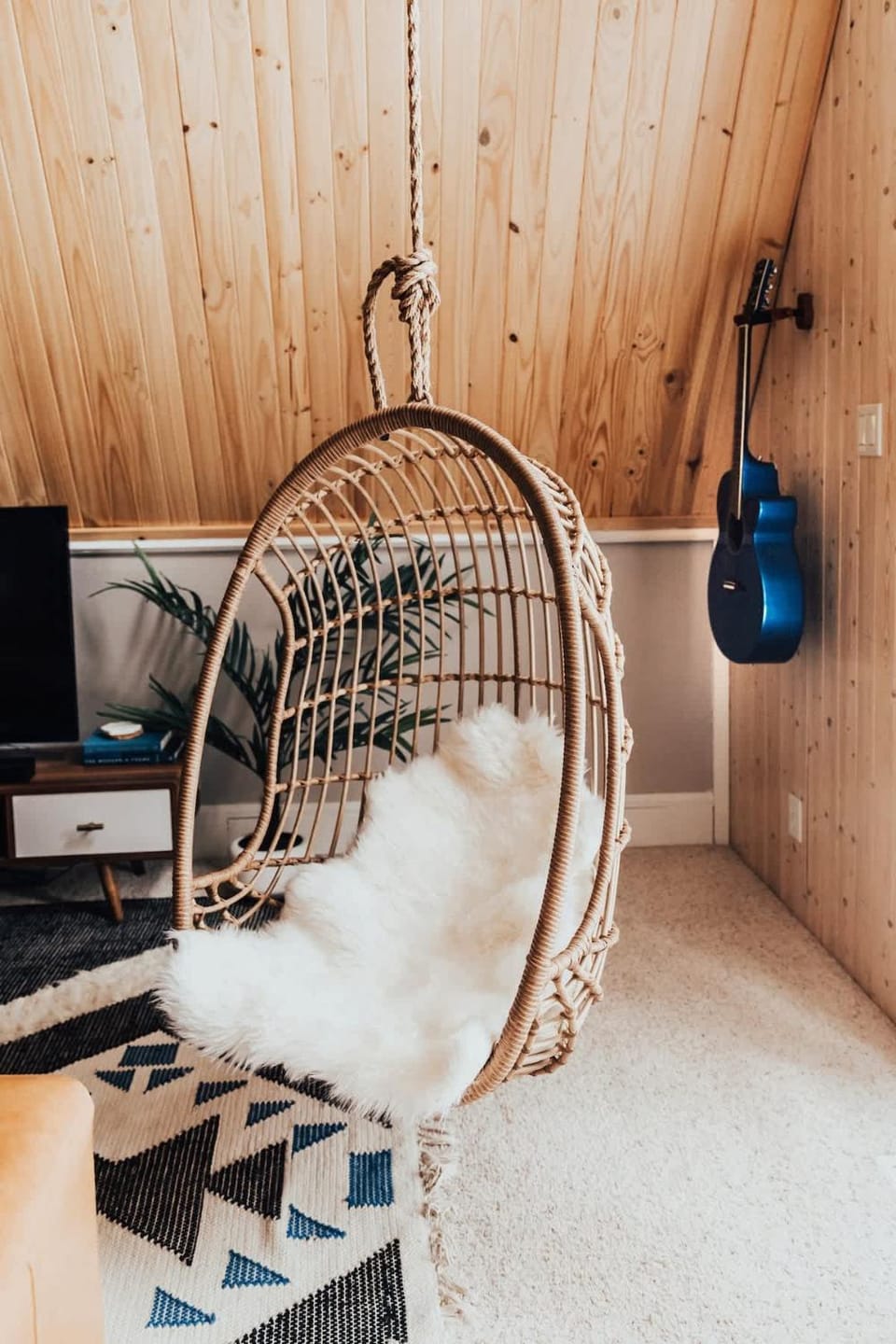 The Fox A-Frame - An Intimate Mountain Retreat House in Blue River
