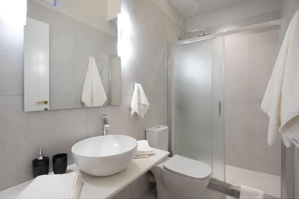 Shower, Bathroom