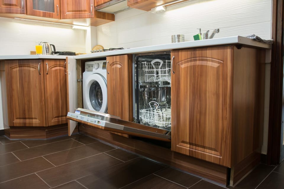 Restaurant/places to eat, Coffee/tea facilities, Kitchen or kitchenette, Communal kitchen