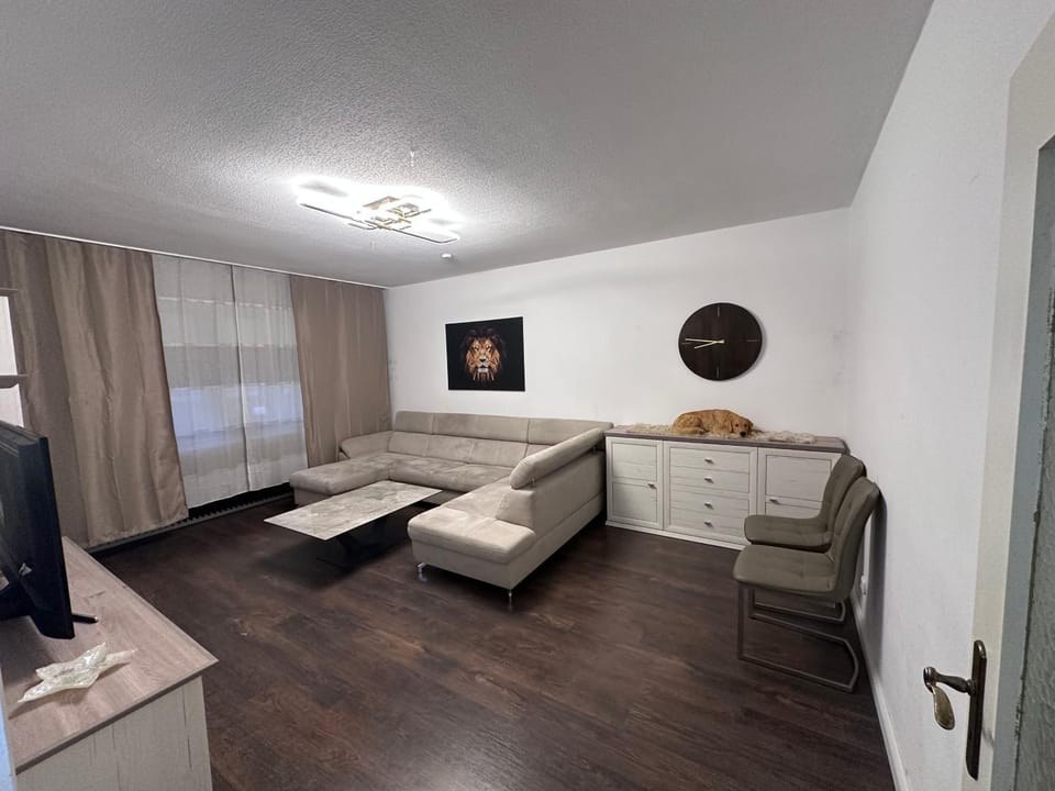 3 Zimmer Wohnung Köln-Hürth-Bonn Apartment in Cologne