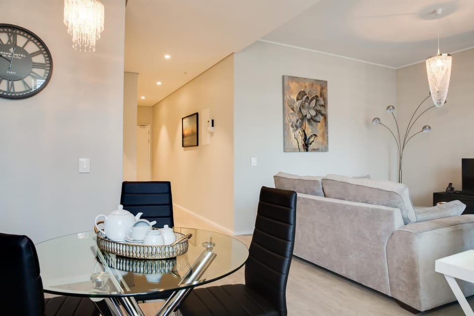 Axis - Century City Self Catering Apartment Apartment in Cape Town