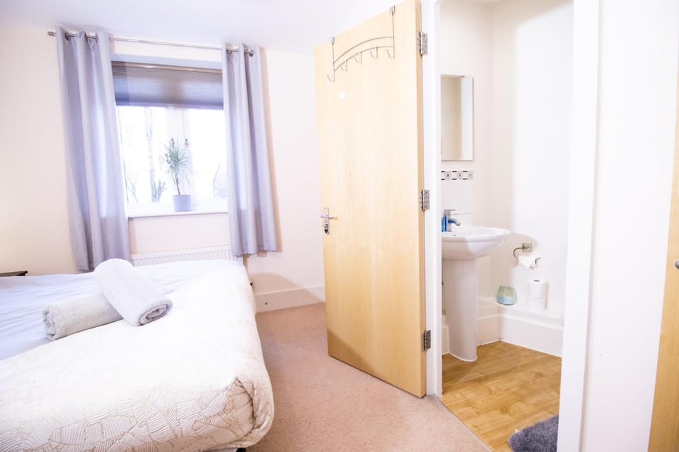 Bathroom, Bedroom