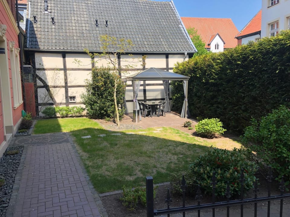 Garden, Balcony/Terrace