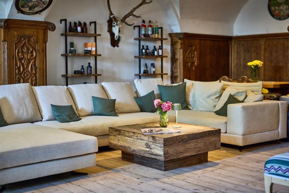 Lobby or reception, Seating area