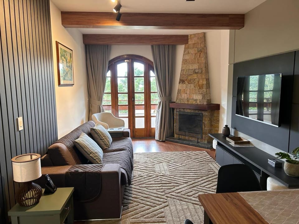 Communal lounge/ TV room, Living room, fireplace