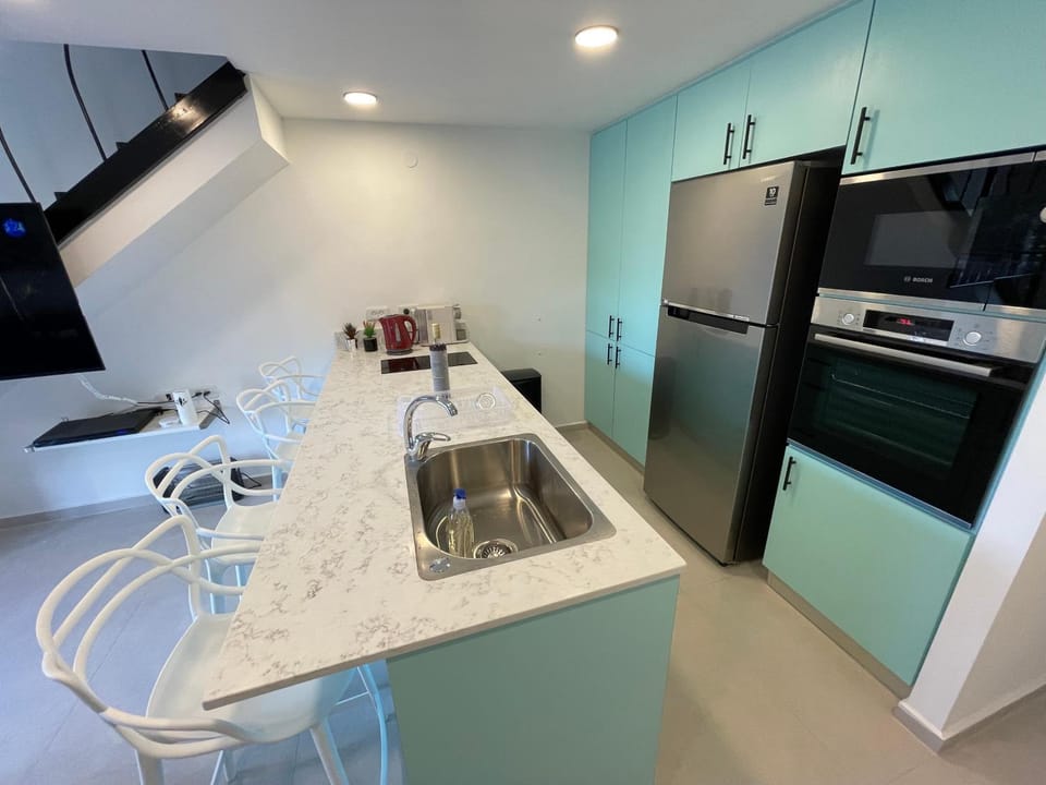 Dining area, Communal kitchen