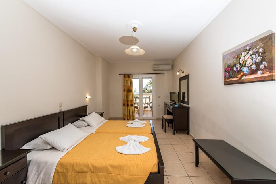 TV and multimedia, Bedroom, towels, air conditioner
