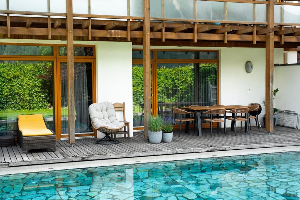 Balcony/Terrace, Seating area, Swimming pool, sunbed