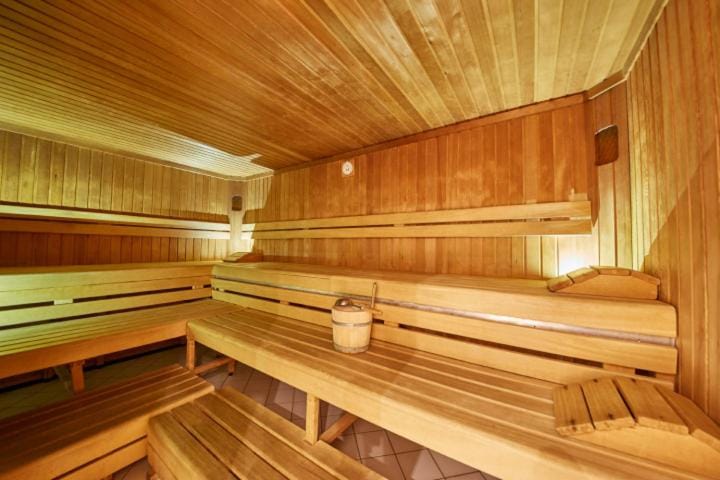 Sauna, Spa and wellness centre/facilities, Swimming pool