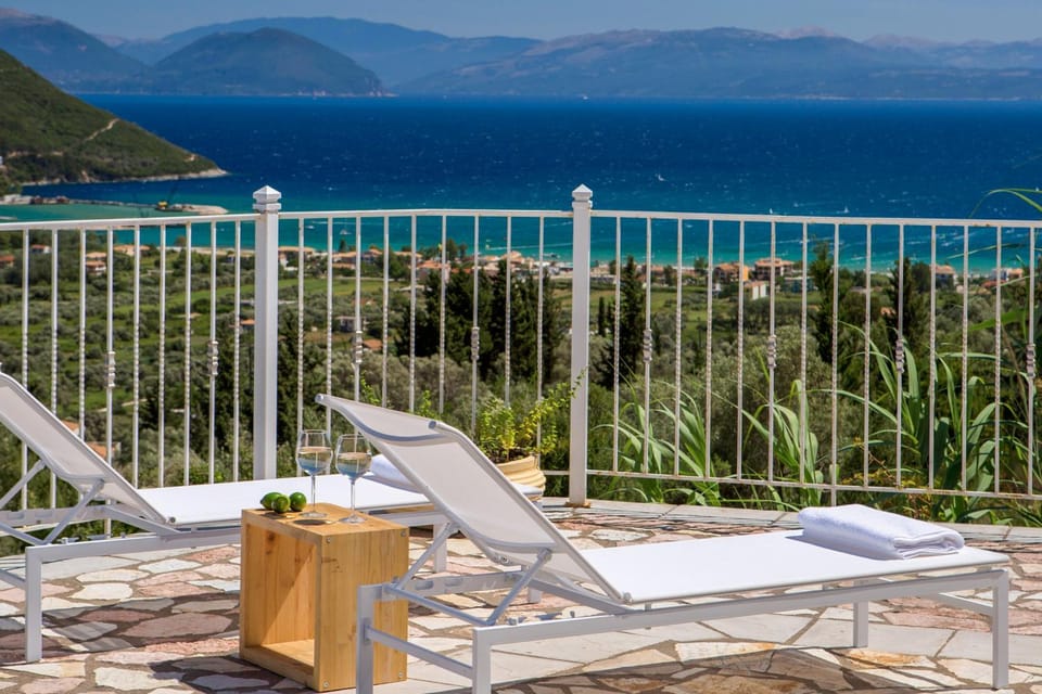 Patio, View (from property/room), Balcony/Terrace, Mountain view, Sea view