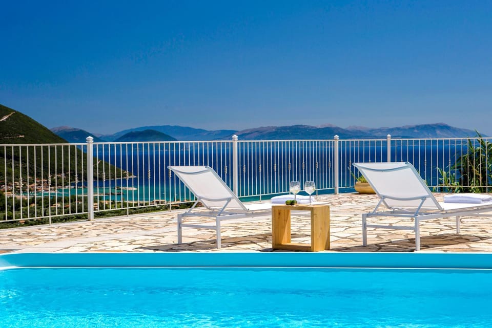 View (from property/room), Balcony/Terrace, Balcony/Terrace, Mountain view, Area and facilities, Swimming pool