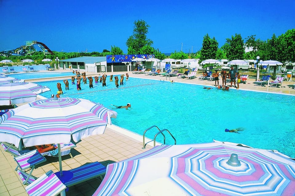 Pool view, Swimming pool