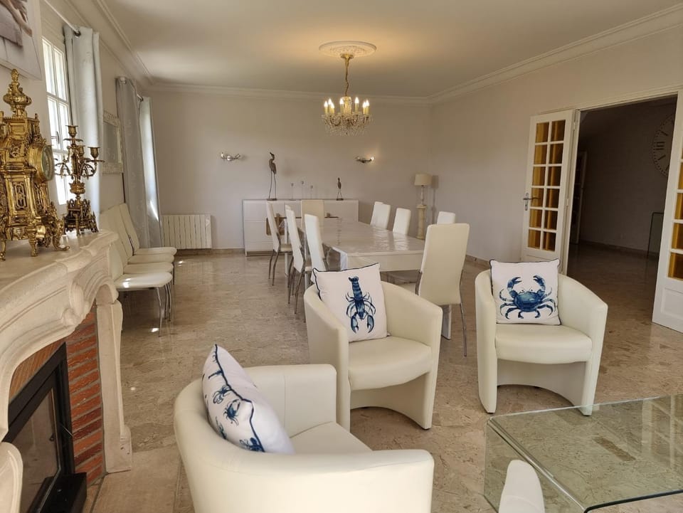 La Villa des Longchamps Location du samedi au samedi Villa in St-Malo