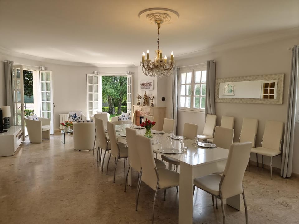 La Villa des Longchamps Location du samedi au samedi Villa in St-Malo