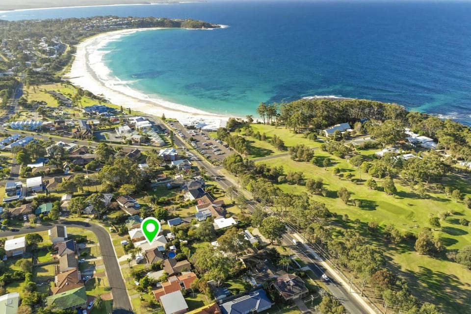 All Seasons House in Mollymook