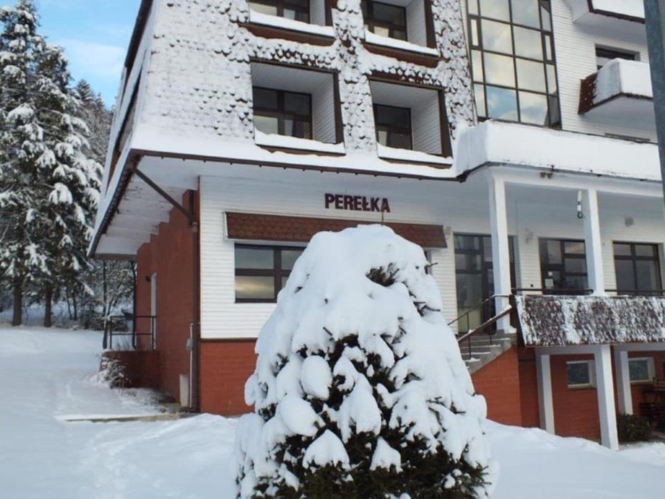 Facade/entrance, Winter
