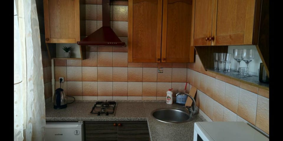 Уютная квартира рядом с метpo Холодная гора Apartment in Kharkiv
