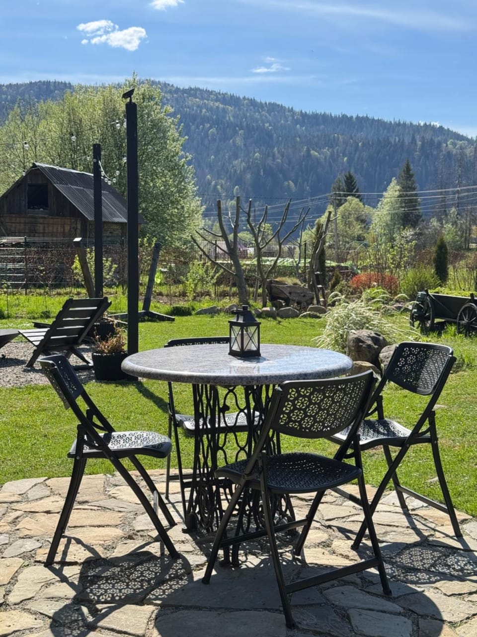 Patio, Day, Natural landscape, Garden, Dining area, Garden view, Mountain view