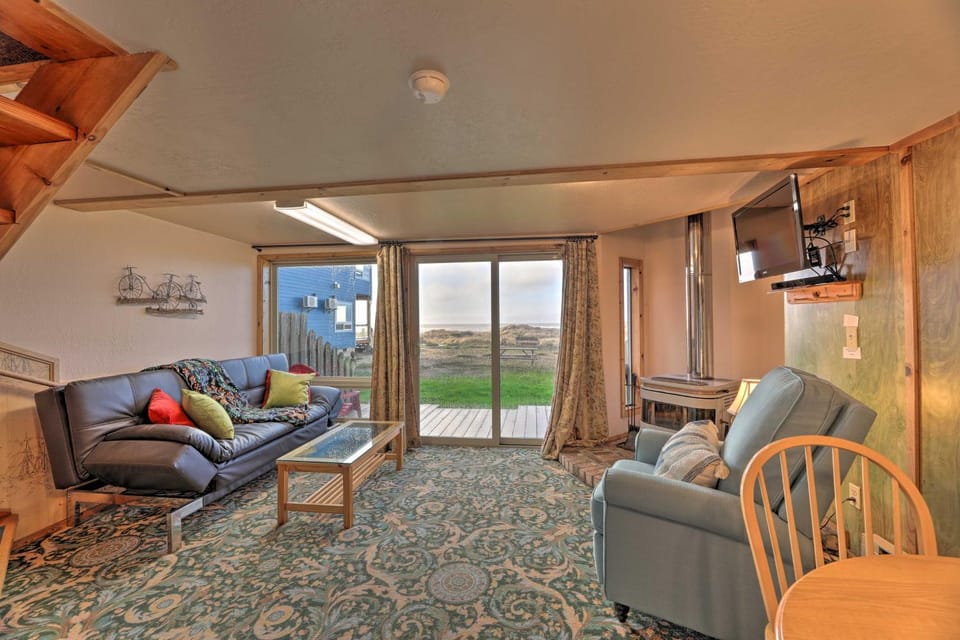Sanderling Sea Cottages, Unit 2: Walk to Coast! House in Oregon