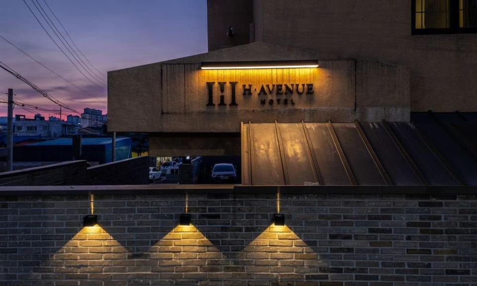 에이치에비뉴 호텔 남춘천점 Hotel in Gyeonggi-do