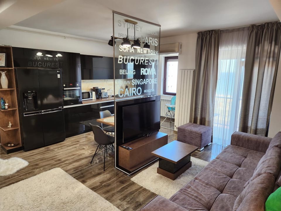 TV and multimedia, Kitchen or kitchenette, Living room, Seating area, Dining area, minibar, pet friendly