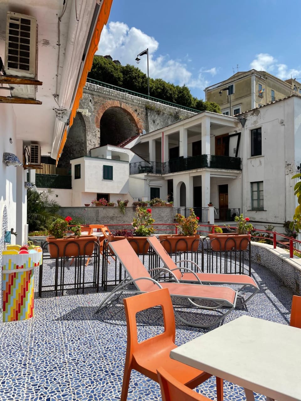 Property building, View (from property/room), Balcony/Terrace, Dining area