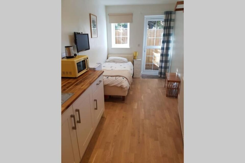 Cosy, self contained annex Apartment in Cambridge